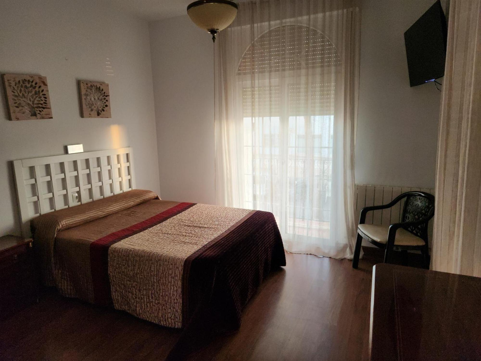 Hotel Frijon Aceuchal Bagian luar foto