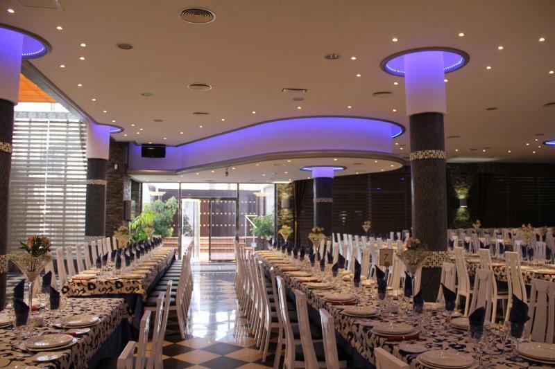 Hotel Frijon Aceuchal Bagian luar foto